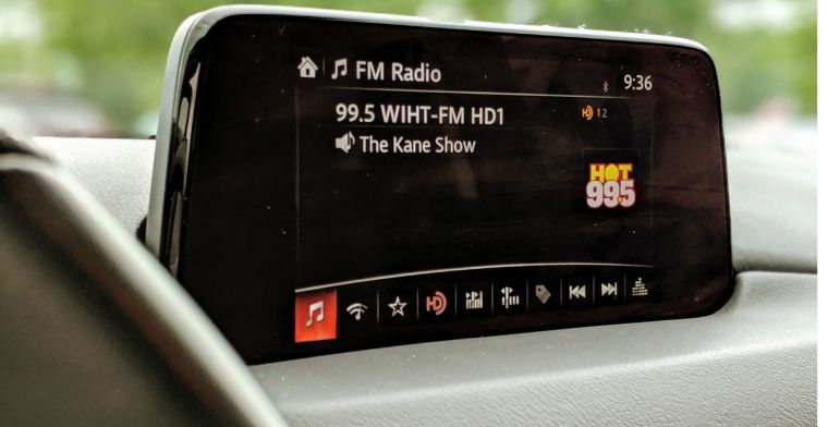 FM-radio blijft geliefd: ook mensen met CarPlay luisteren massaal radiozenders