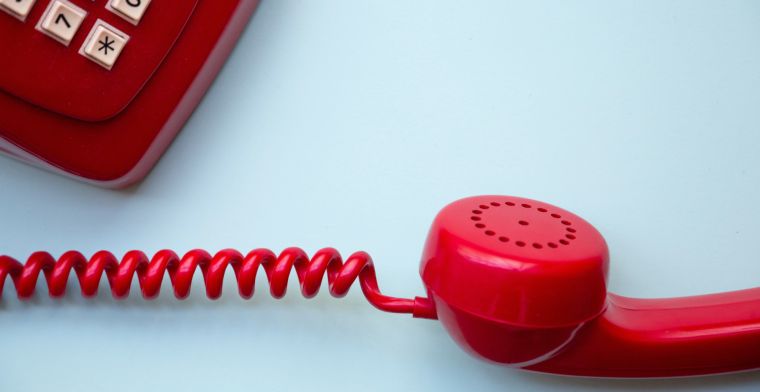 Vaste telefoon bijna passé: maar 1 op de 8 Nederlanders belt via vaste lijn