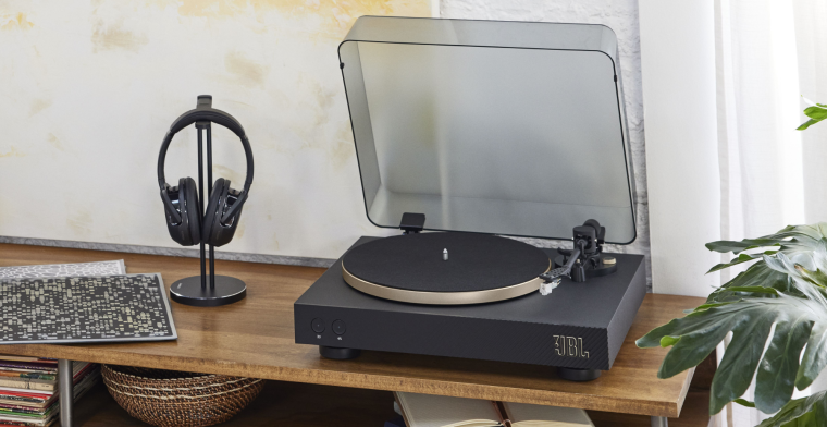 JBL brengt draadloze platenspeler uit: vinyl luisteren via bluetooth