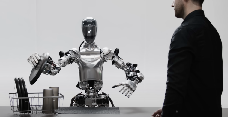 Deze robot redeneert als een mens, en praat ook zo