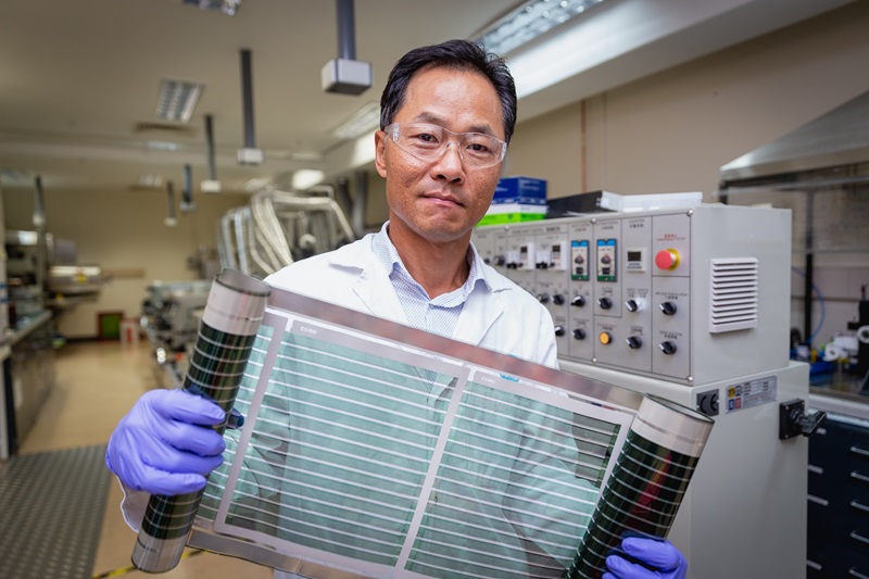 These flexible solar panels are six times more efficient than their predecessors