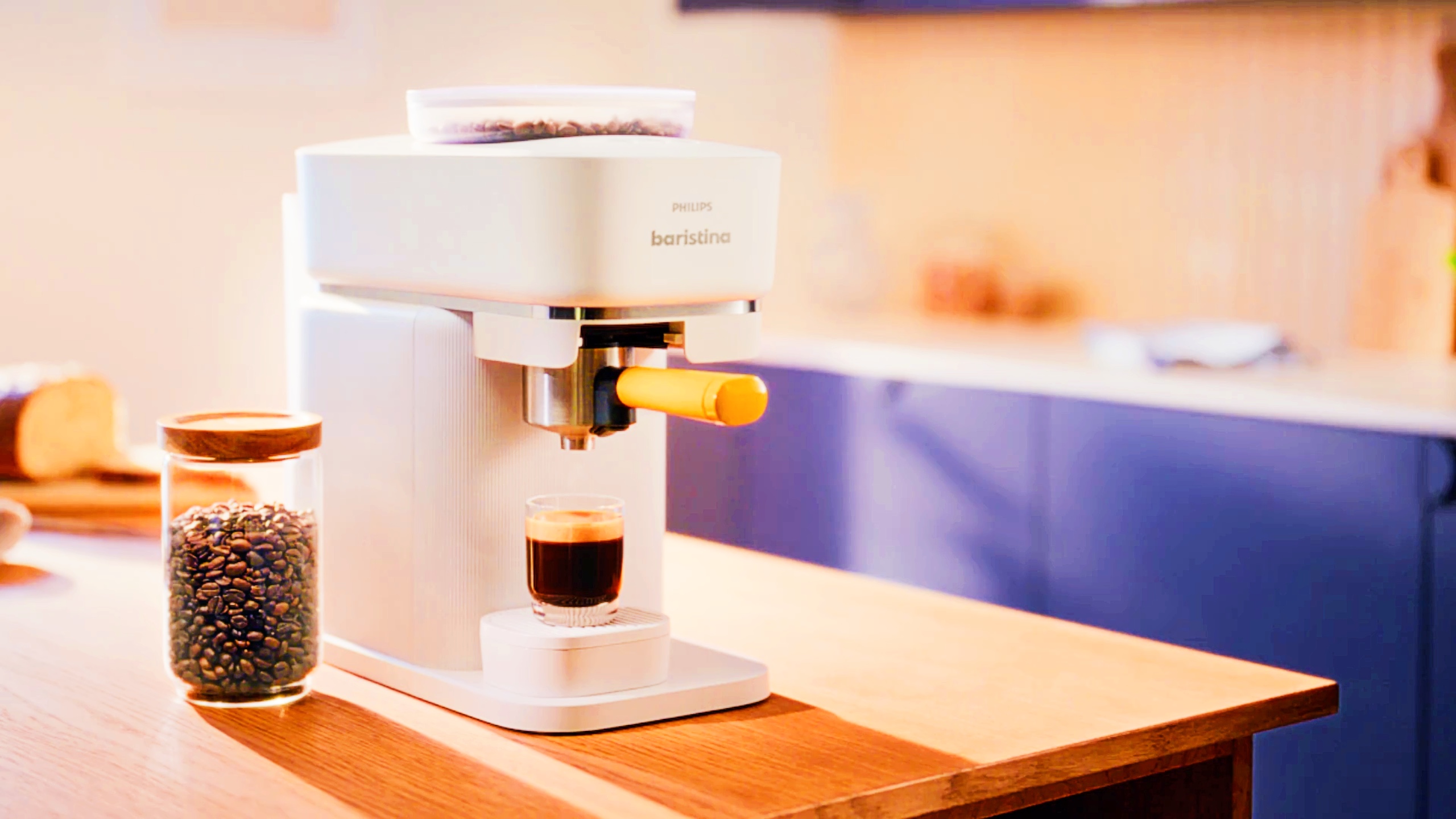 With Senseo successor Philips Baristina you can make espresso from beans in one movement