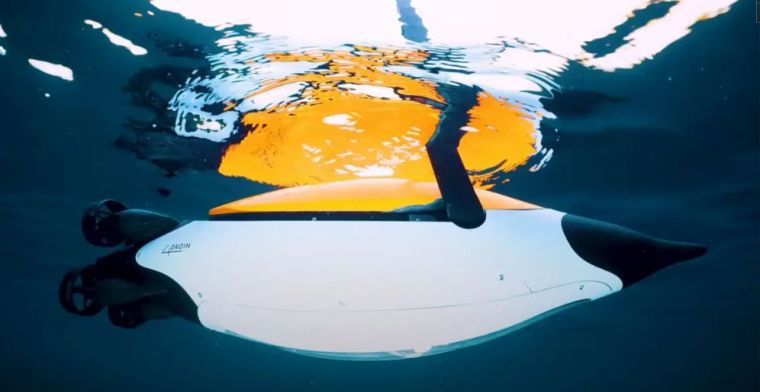 De nieuwste drone is een robotpinguïn die onder water kan