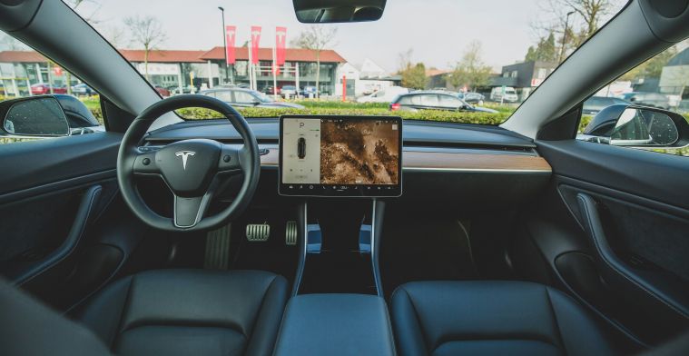 Onderzoek: veel crashes met Tesla Autopilot kunnen vermeden worden als bestuurders gewoon opletten
